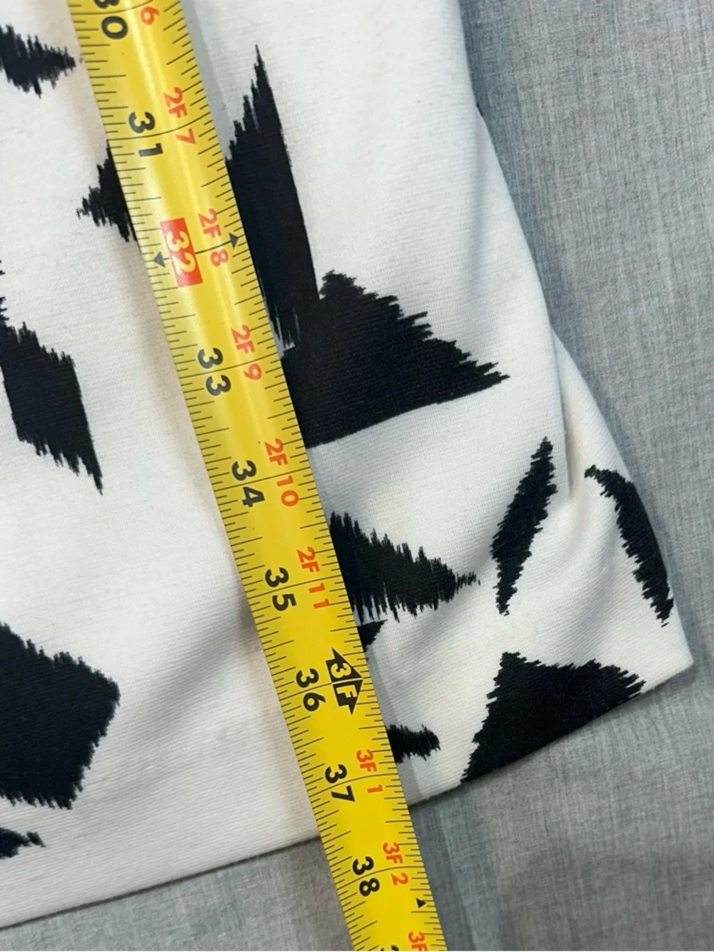 Vince Camuto Black and White Abstract Print Midi Dress Sz 14 - Picture 3 of 6